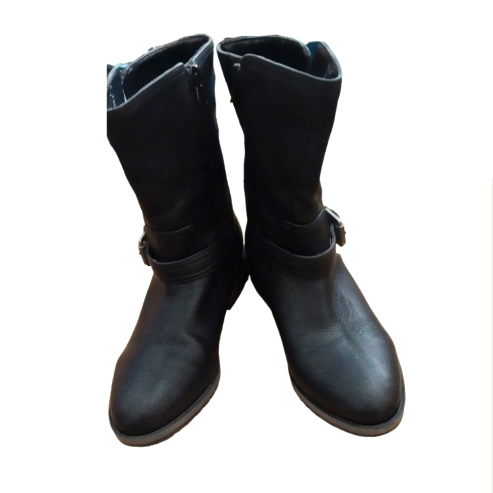 Naturalizer boots 5.5m